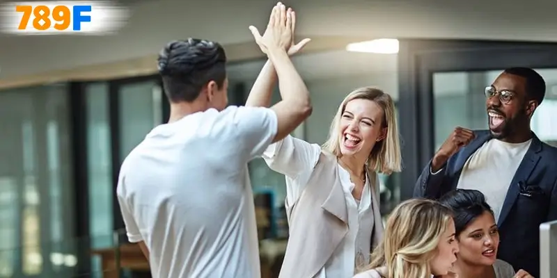 Chăm sóc khách hàng giải đáp mọi thắc mắc