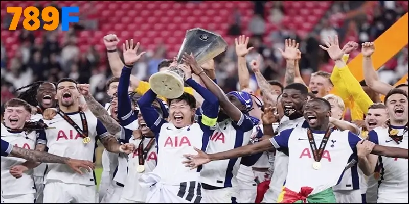 Câu lạc bộ bóng đá Tottenham Hotspur – Hoa Loa Kèn London