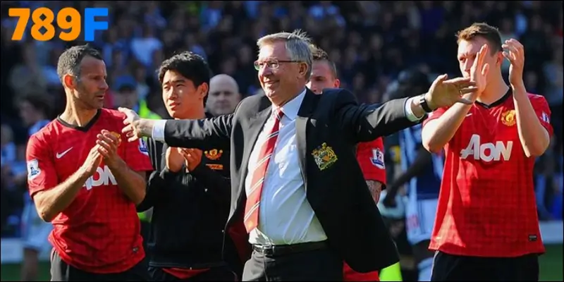 Hình ảnh Alex Ferguson gắn liền với ánh hào quang của Manchester United