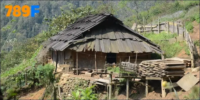 Hộ nghèo - đối tượng hưởng lợi từ chương trình xây nhà tình thương