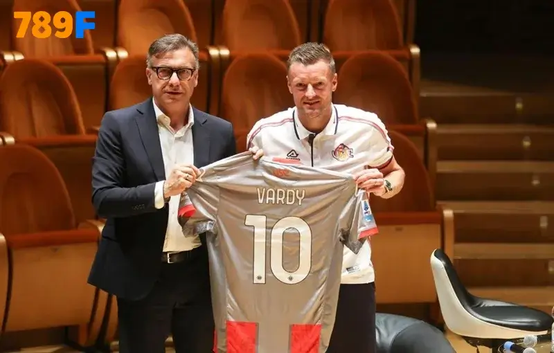 Jamie Vardy ký hợp đồng gia nhập Cremonese