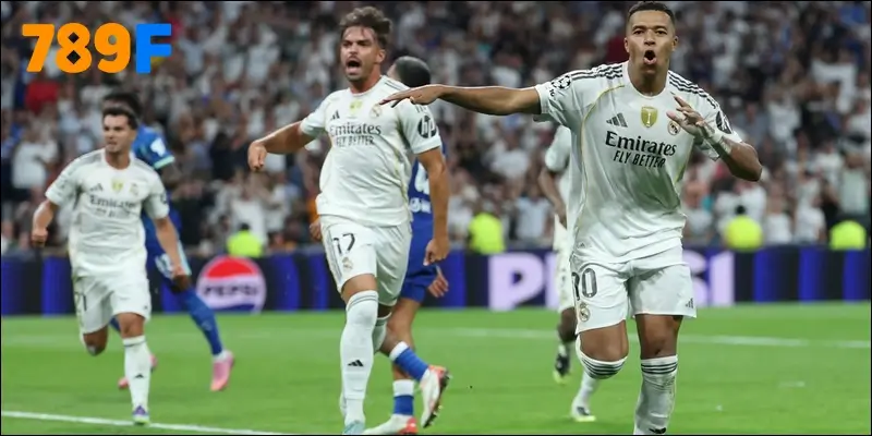 Real Madrid dẫn trước nhờ tốc độ tấn công biên và khả năng kiểm soát bóng