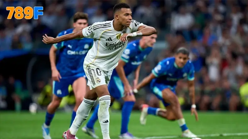 Real Madrid toàn thắng nhưng sự bất an vẫn lộ rõ trên gương mặt HLV Carlo Ancelotti