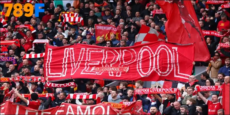 The Kop - cộng đồng vĩ đại bậc nhất thế giới bóng đá