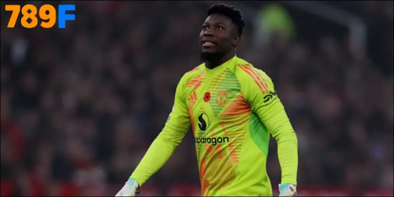 Khoảnh khắc Onana rời sân Old Trafford trong im lặng, khép lại chương cũ nhiều sóng gió
