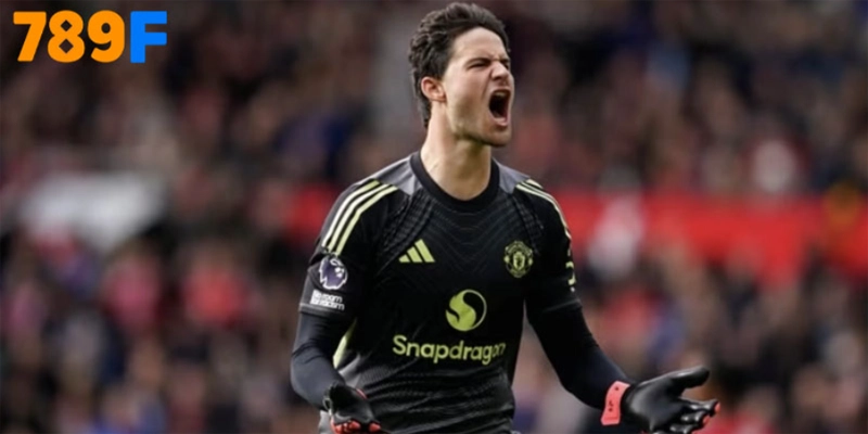 Senne Lammens tỏa sáng trong trận ra mắt Manchester United, giúp đội nhà thắng 2–0 trước Sunderland